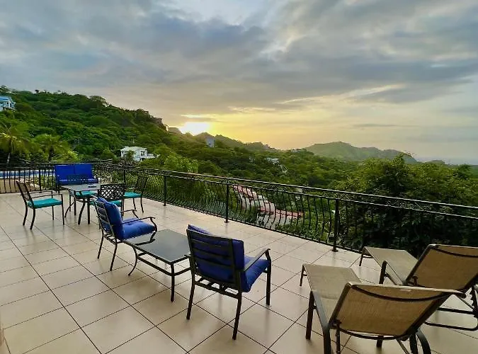 Seaside Serenity 2b2b With Panoramic Terrace Сasa de vacaciones